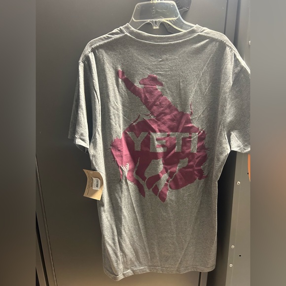 NWT Yeti T-shirt - Picture 3 of 3